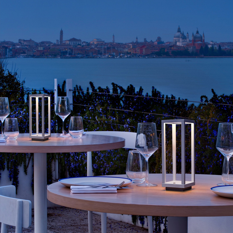 Светодиодная сенсорная настоль – обзор и цена Outdoor Lighting Restaurant